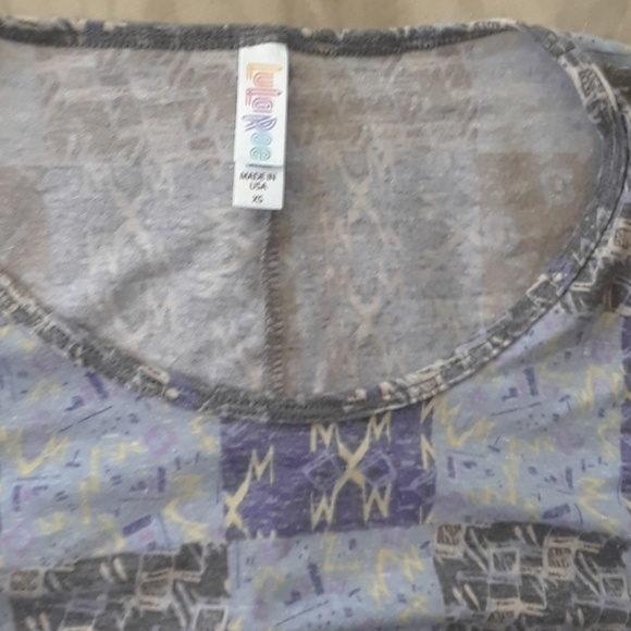 Lularoe xs perfect tee - Picture 2 of 3